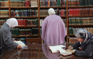 The Female Quran Experts Fighting Radical Islam in Morocco