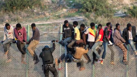 Spain Court Drops Case Against Police Who Beat Migrant