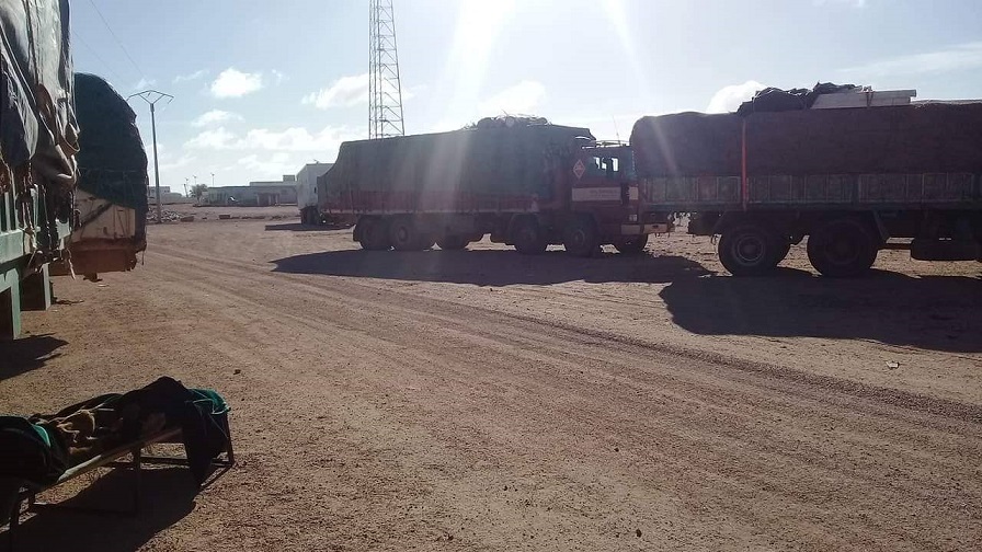 Polisario Blasting Mauritanian, Algerian Customs